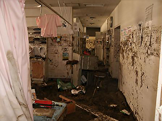 津波の被害を受けた病院内の一階部分