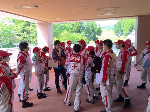 日本赤十字に引継ぎ（南阿蘇）